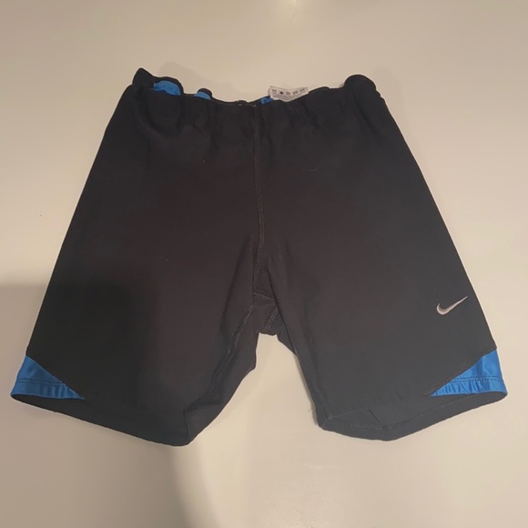 Nike Biker Shorts - Picture 1 of 3